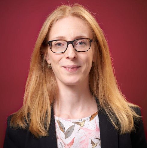 Miriam Glass (sie/ihr)